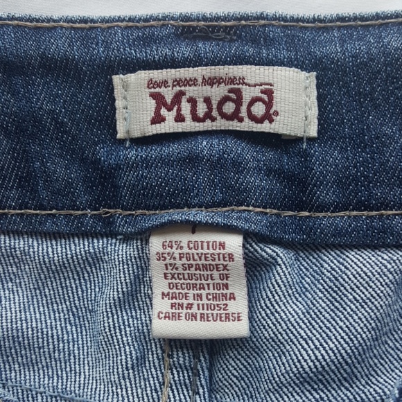 Distressed bleached jeans - Picture 6 of 7